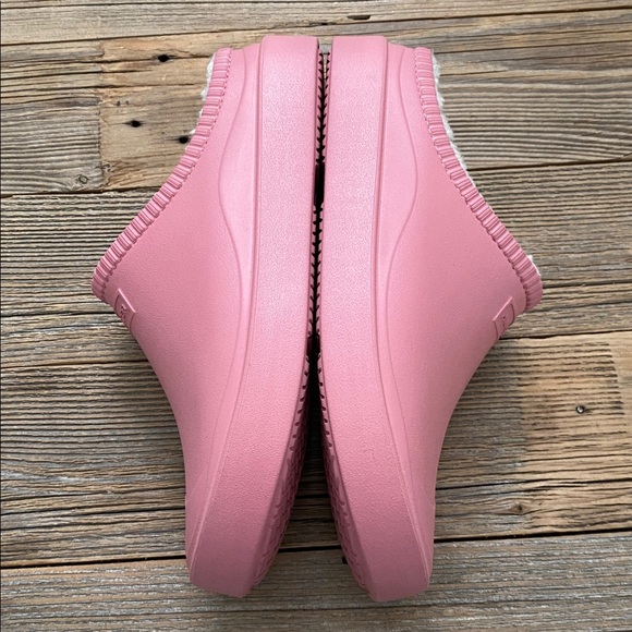 Hunter In/Out Bloom Algae Foam Insulated Clog. Pink. 39. - Picture 3 of 7